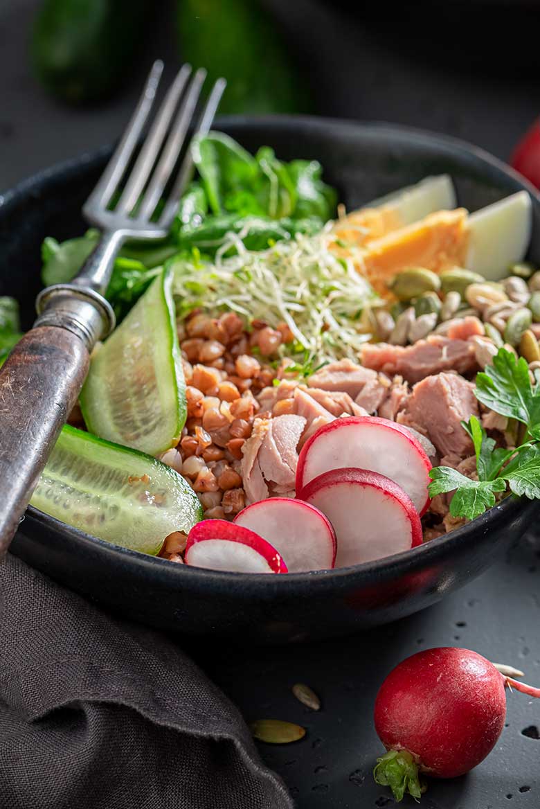 Healthy salad with radishes 